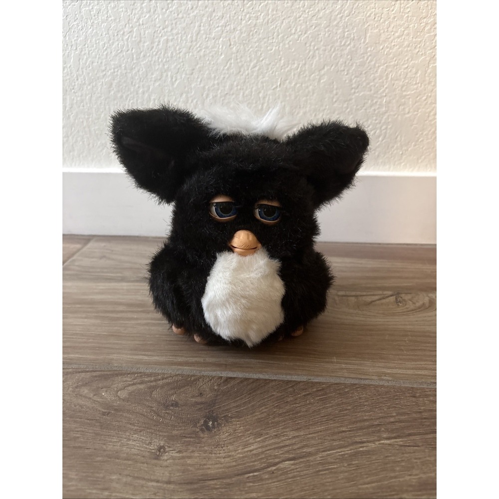 Furby Vintage 2005 Black White Belly Blue Eyes 59294 Electronic Pet WORKS TESTED
